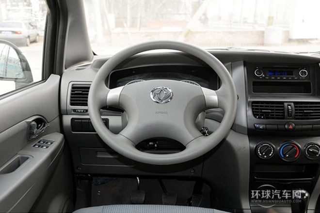 2013款 改款 1.5L 手動豪華型7座 國IV