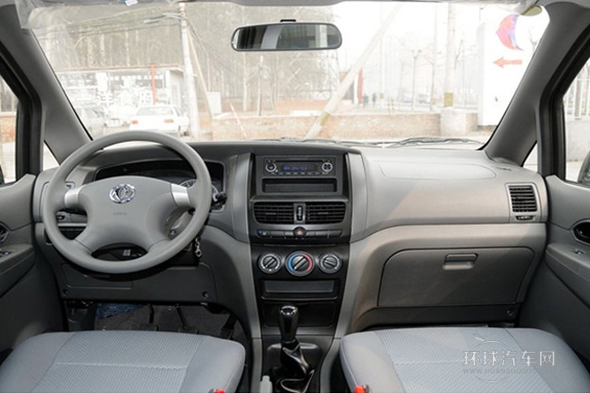 2013款 改款 1.5L 手動豪華型7座 國IV