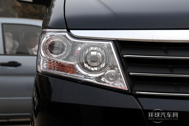 2013款 改款 1.5L 手動(dòng)豪華型7座 國(guó)IV