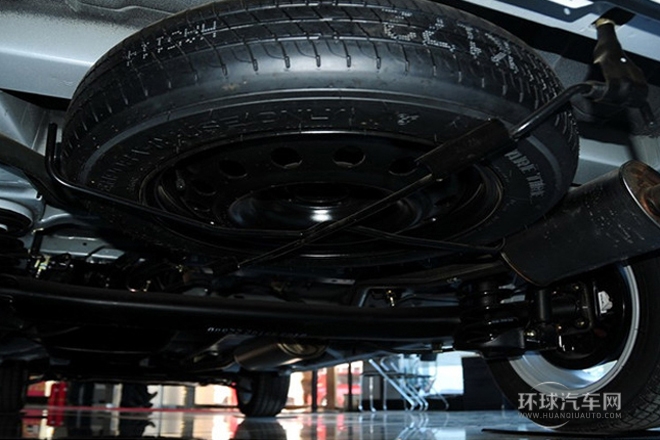 2013款 改款 1.5L 手動(dòng)舒適型7座 國(guó)V