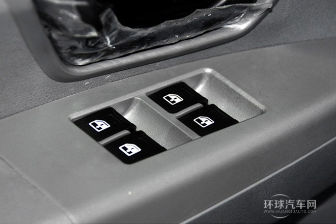 2013款 改款 1.5L 手動舒適型7座 國V