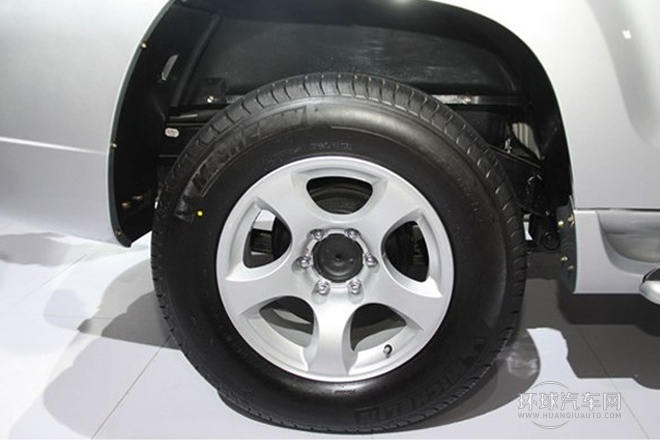 2014款 2.4L 四驅(qū)豪華型