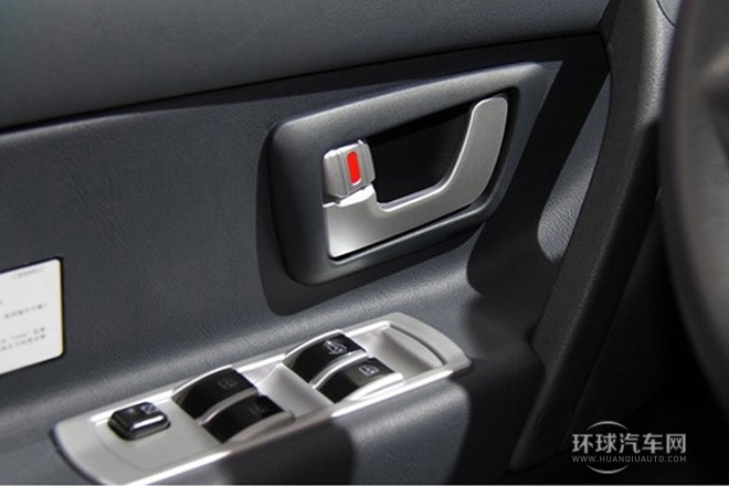 2014款 2.4L 四驅豪華型