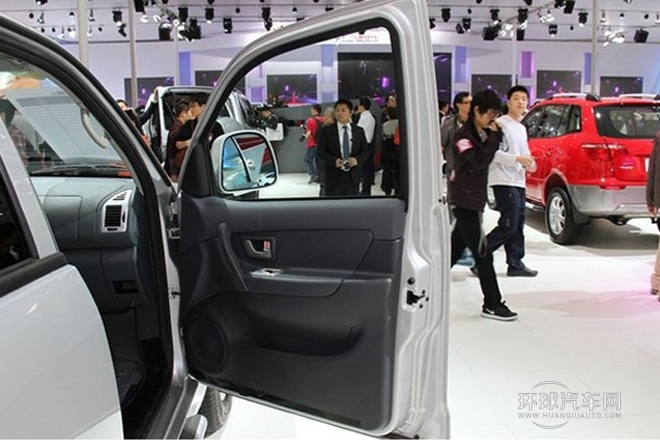 2014款 2.4L 四驅豪華型