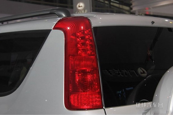 2014款 2.4L 四驅豪華型