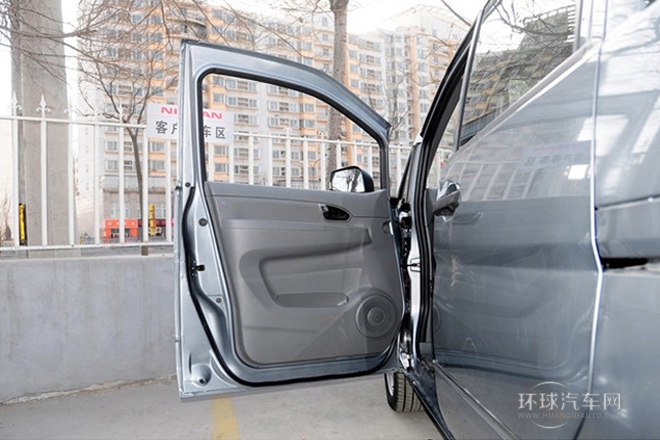 2013款 改款 1.5L 手動豪華型7座 國V