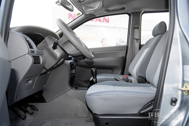 2013款 改款 1.5L 手動(dòng)豪華型7座 國(guó)V