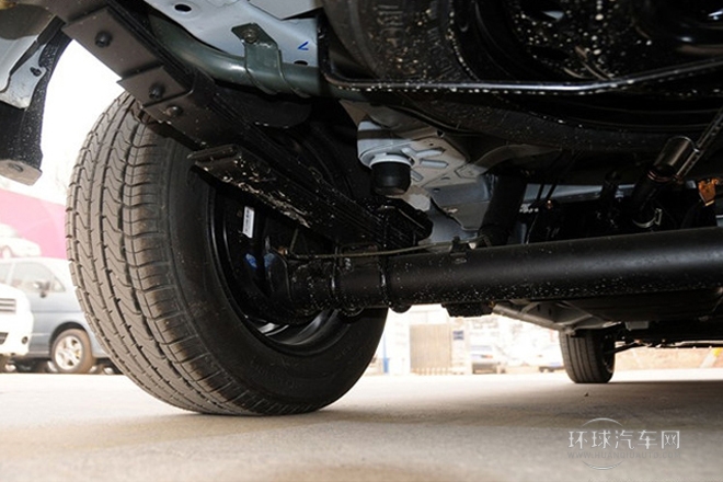 2013款 改款 1.5L 手動(dòng)標(biāo)準(zhǔn)型5座 國IV