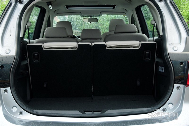 2013款 2.0L 手動(dòng)舒適型