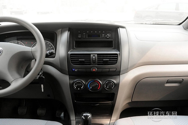 2013款 改款 1.5L 手動標準型5座 國IV