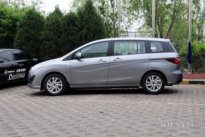 2013款 2.0L 手動舒適型