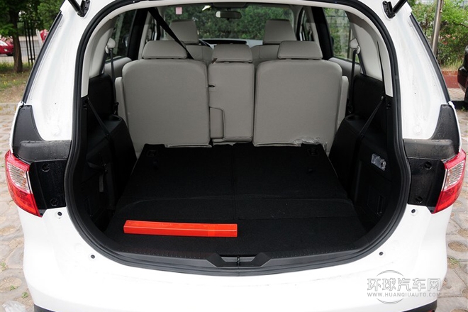 2013款 2.0L 自動豪華型