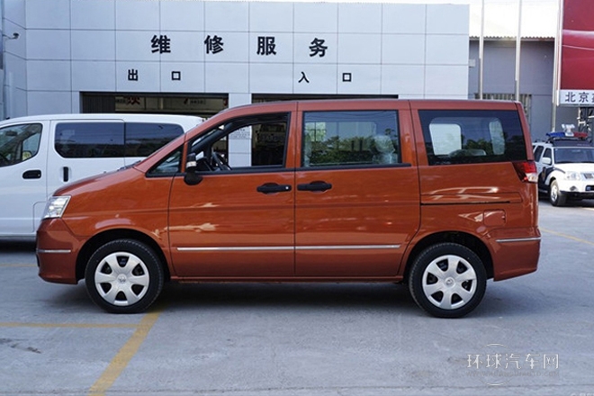 2013款 改款 1.5L 手動標準型7座 國IV