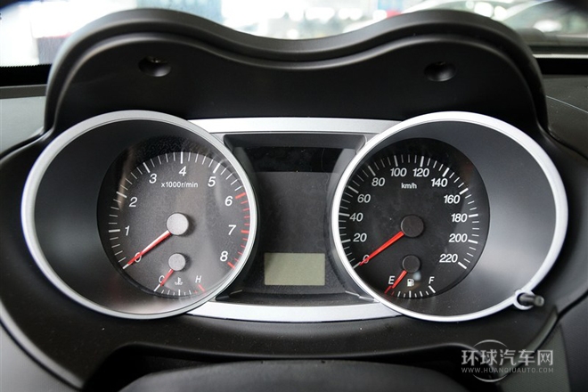 2013款 2.0L 自動都市精英型