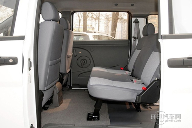 2013款 改款 1.5L 手動標(biāo)準(zhǔn)型5座 國V