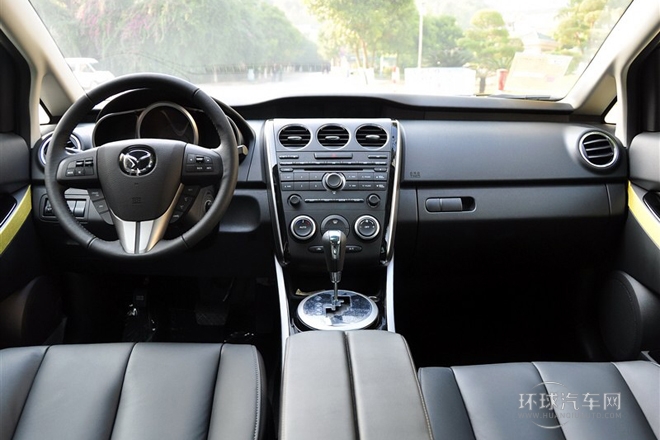 2011款 2.5L 豪華型