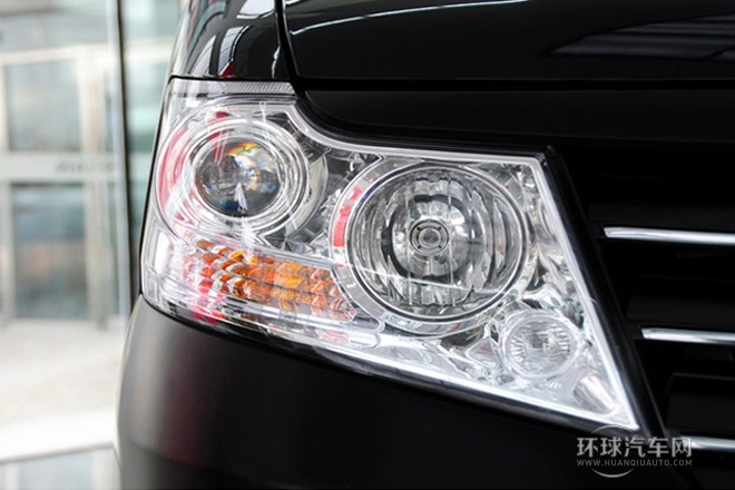 2013款 改款 1.5L 手動標準型7座 國V