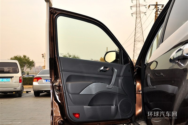 2013款 2.0L 自動智能領航型