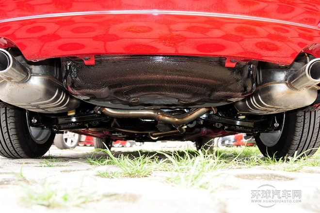 2013款 2.0L 自動超豪華型