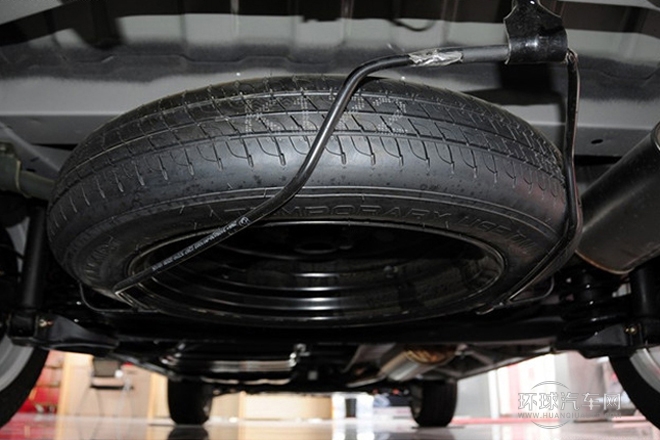 2013款 改款 1.6L 手動(dòng)豪華型7座 國V