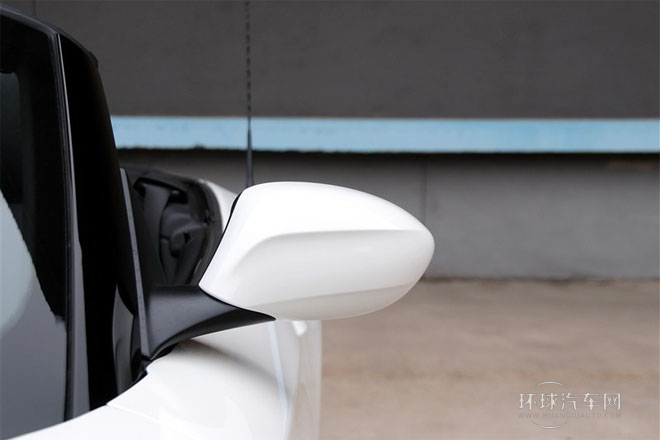 2013款 sDrive20i領(lǐng)先型