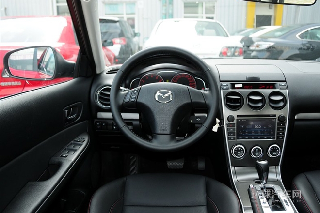 2013款 2.0L 自動(dòng)超豪華型