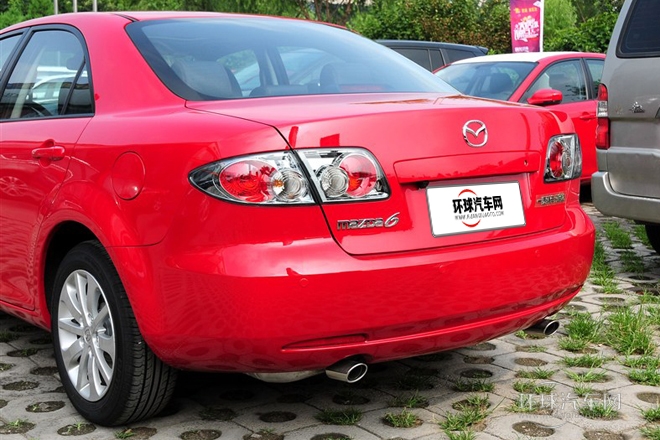 2013款 2.0L 自動(dòng)超豪華型