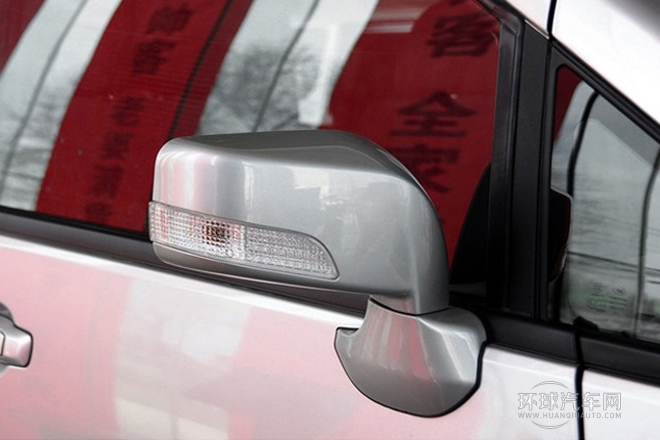 2013款 改款 1.6L 手動(dòng)豪華型7座 國(guó)V