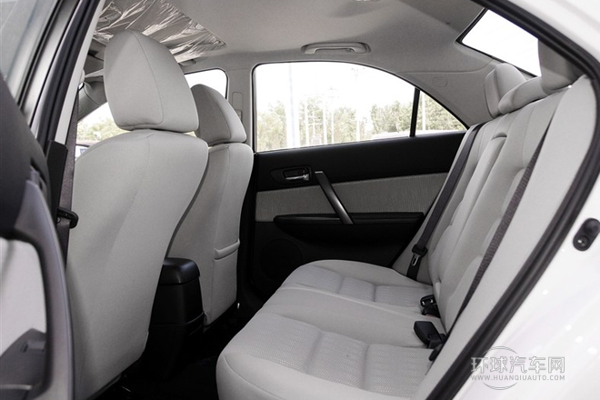 2013款 2.0L 自動時尚型