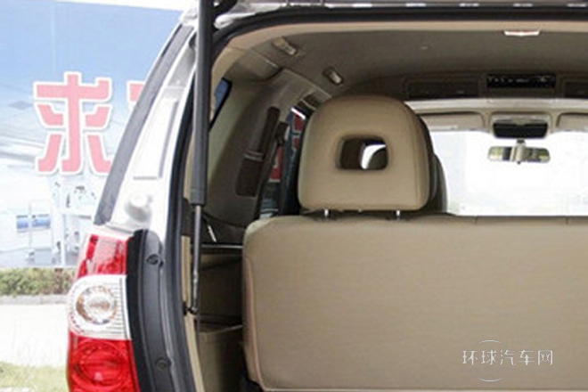 2012款 2.0L 自動豪華型7座