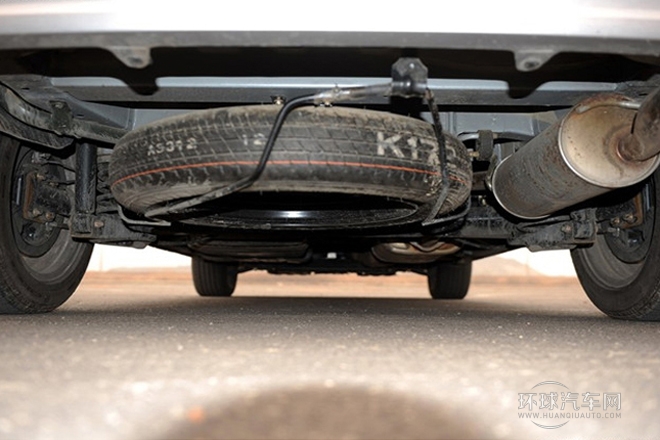 2012款 2.0L 自動旗艦型7座