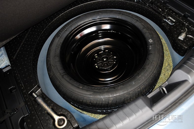 2014款 2.0L 藍天豪華版