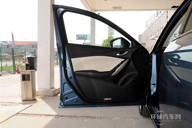 2014款 2.0L 藍天豪華版