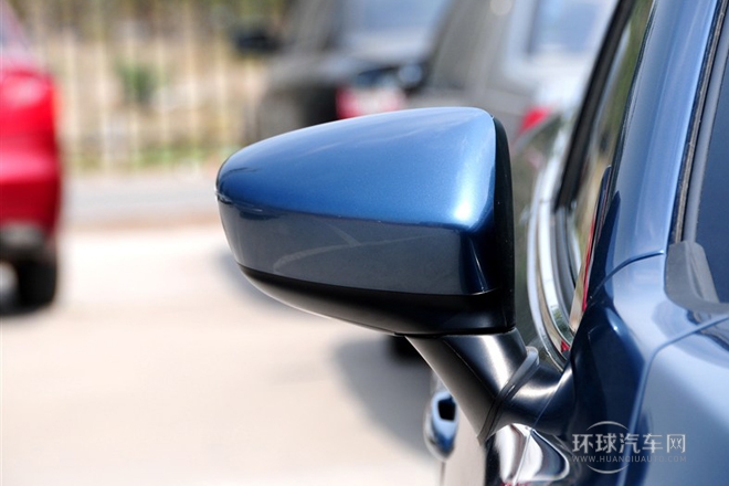 2014款 2.0L 藍天豪華版