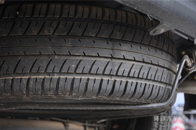 2011款 1.6L 手動商用型5座