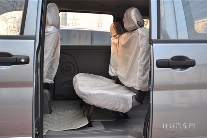 2011款 1.6L 手動商用型5座