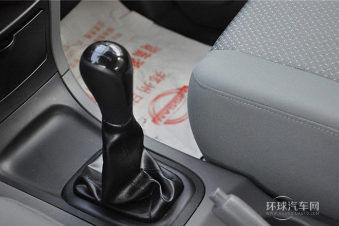 2011款 1.6L 手動商用型5座