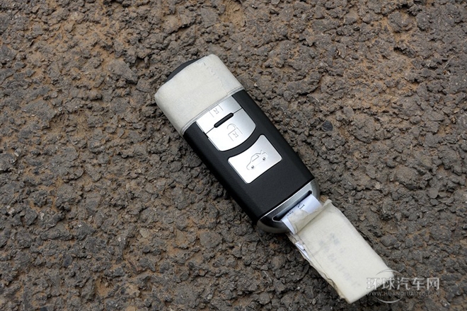 2014款 2.0L 藍天時尚版