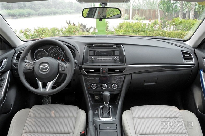 2014款 2.0L 藍天時尚版