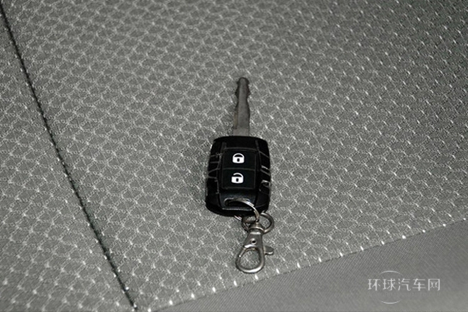 2011款 1.6L 手動實用型7座