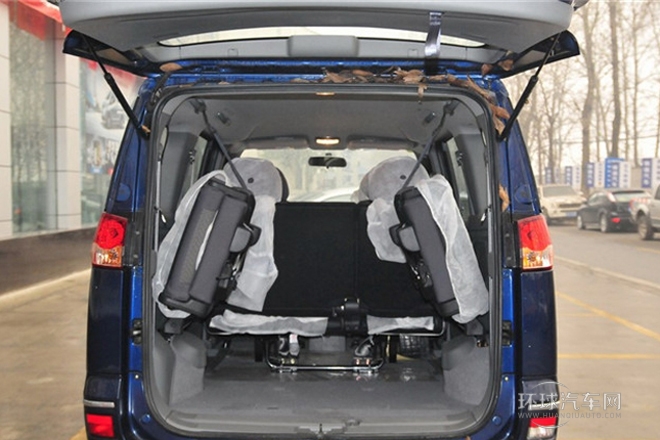 2011款 1.6L 手動舒適型7座