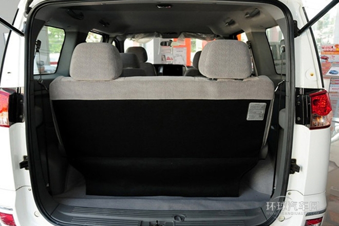 2011款 2.0L 手動舒適型7座