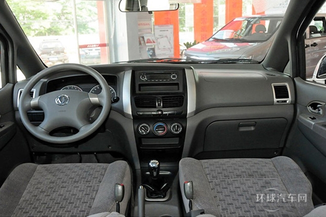 2011款 2.0L 手動舒適型7座