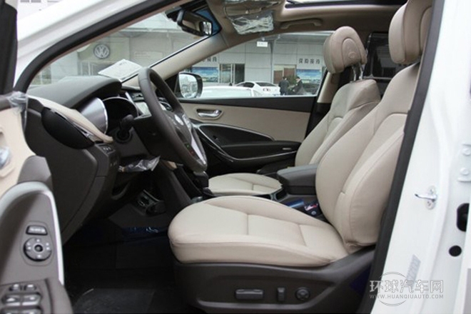 2013款 改款 3.0L 四驅舒適導航版 歐V