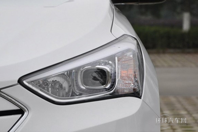 2013款 改款 3.0L 四驅(qū)舒適導(dǎo)航版 歐V