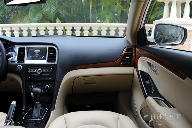 2014款 2.0L 自動豪華型