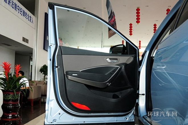 2013款 改款 3.0L 四驅舒適版 歐V