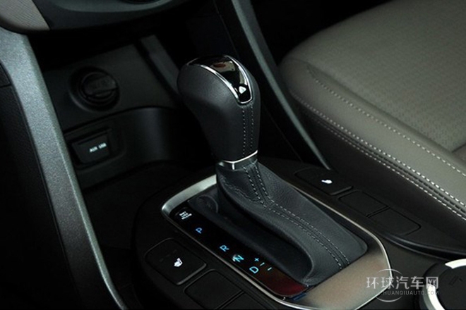 2013款 改款 3.0L 四驅舒適版 歐V