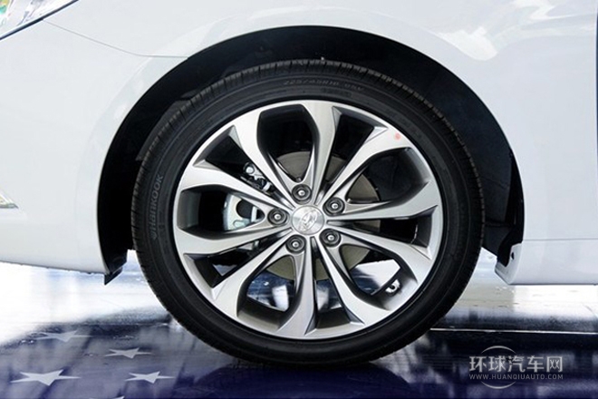 2014款 2.4L 自動領先版 國V