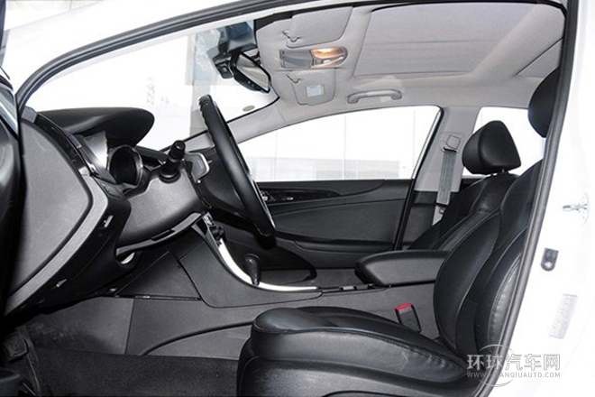 2014款 2.4L 自動(dòng)領(lǐng)先版 國V